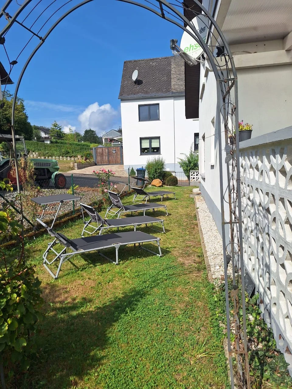 Gästehaus Barbara - Liegestühle für den Garten