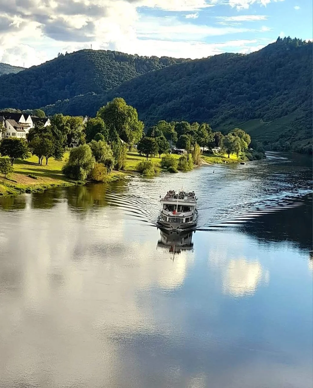 Gästehaus Barbara - Boot im Wasser